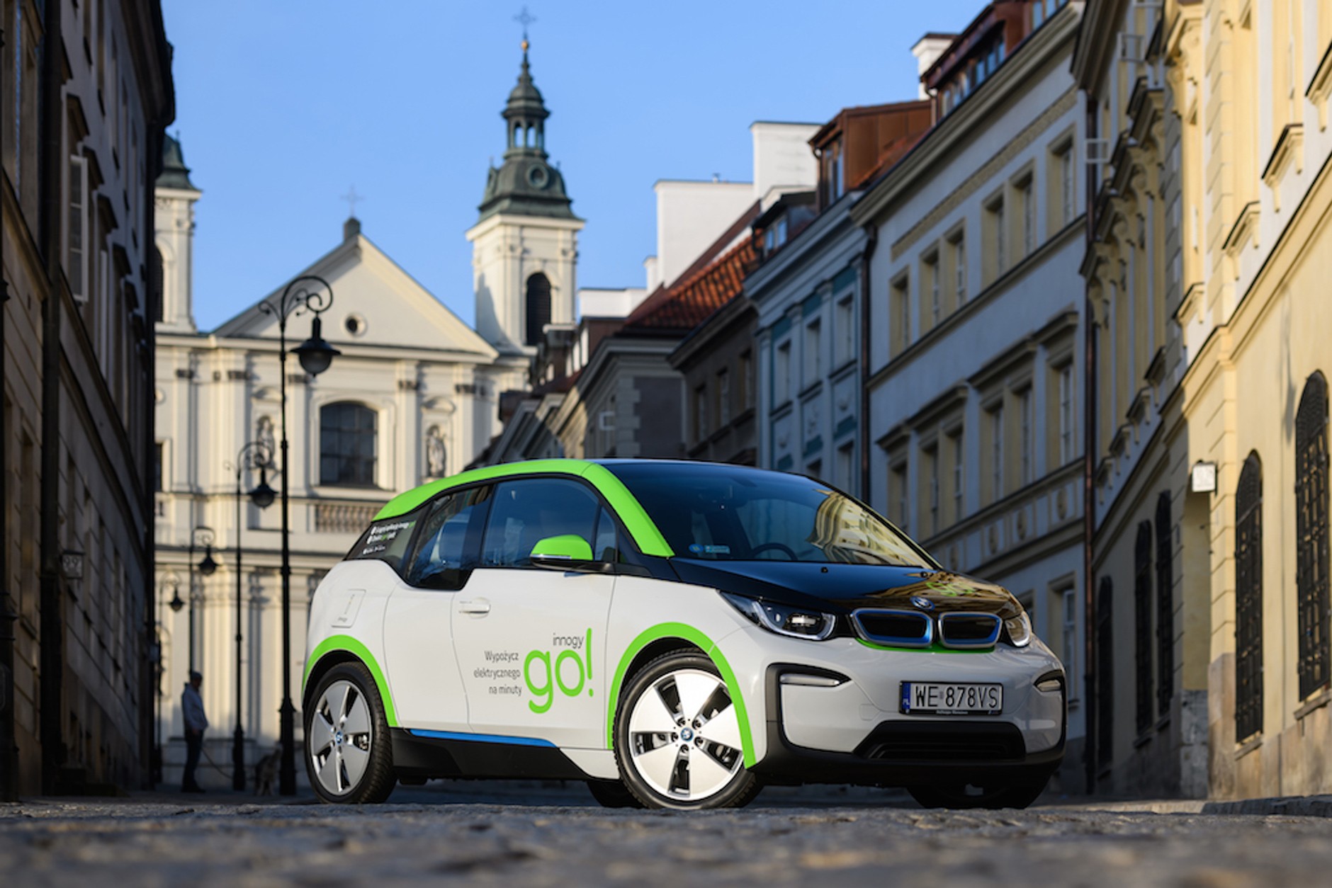500 elektrycznych BMW i3 do wynajęcia w Warszawie