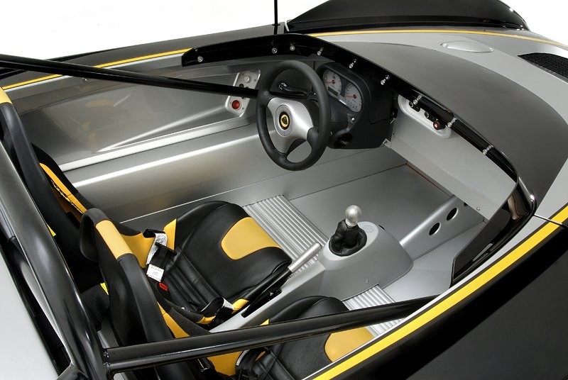 Lotus 2-Eleven: wyścigówką do supermarketu