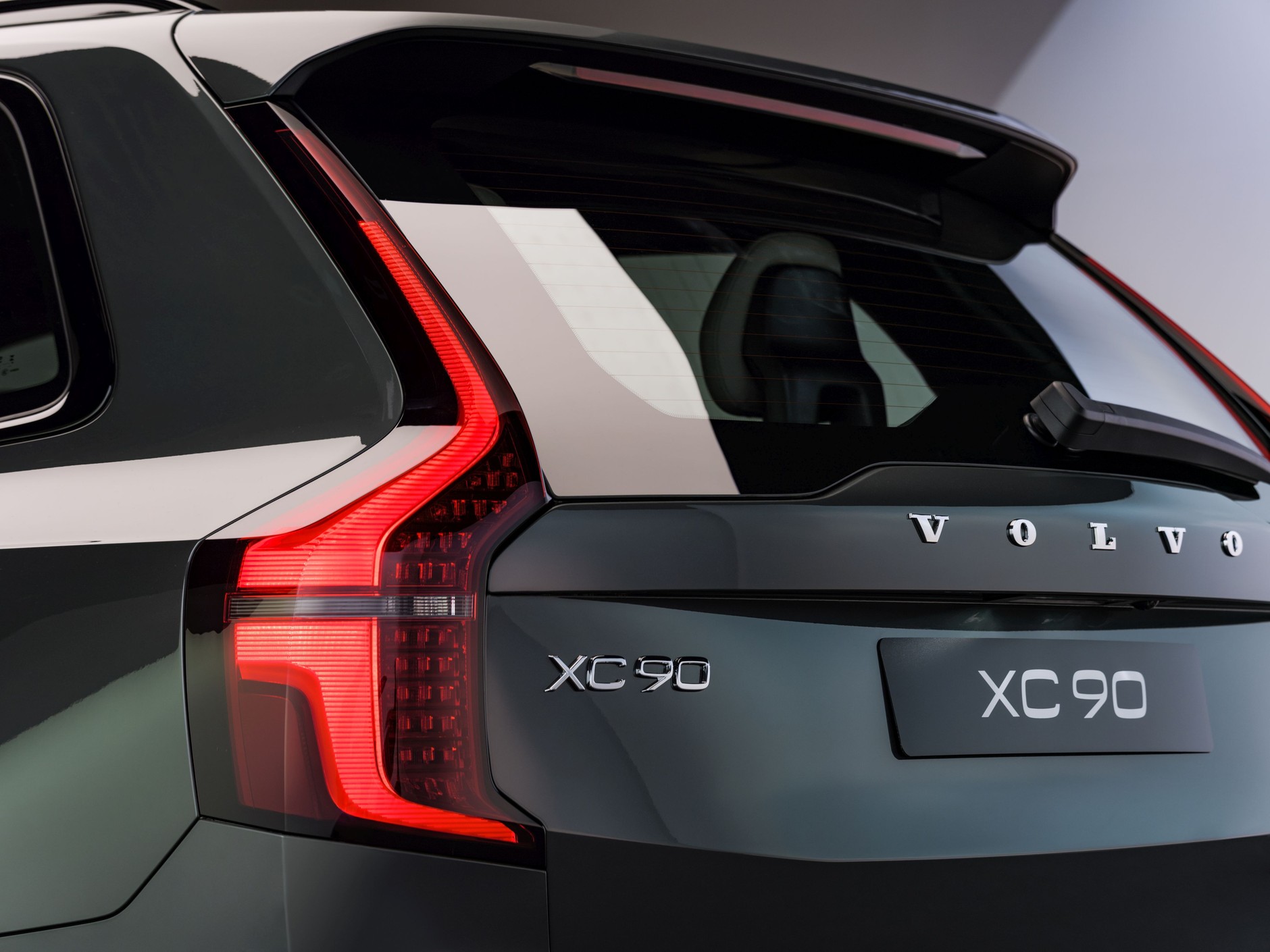 Volvo XC90 FL 15.09.2026