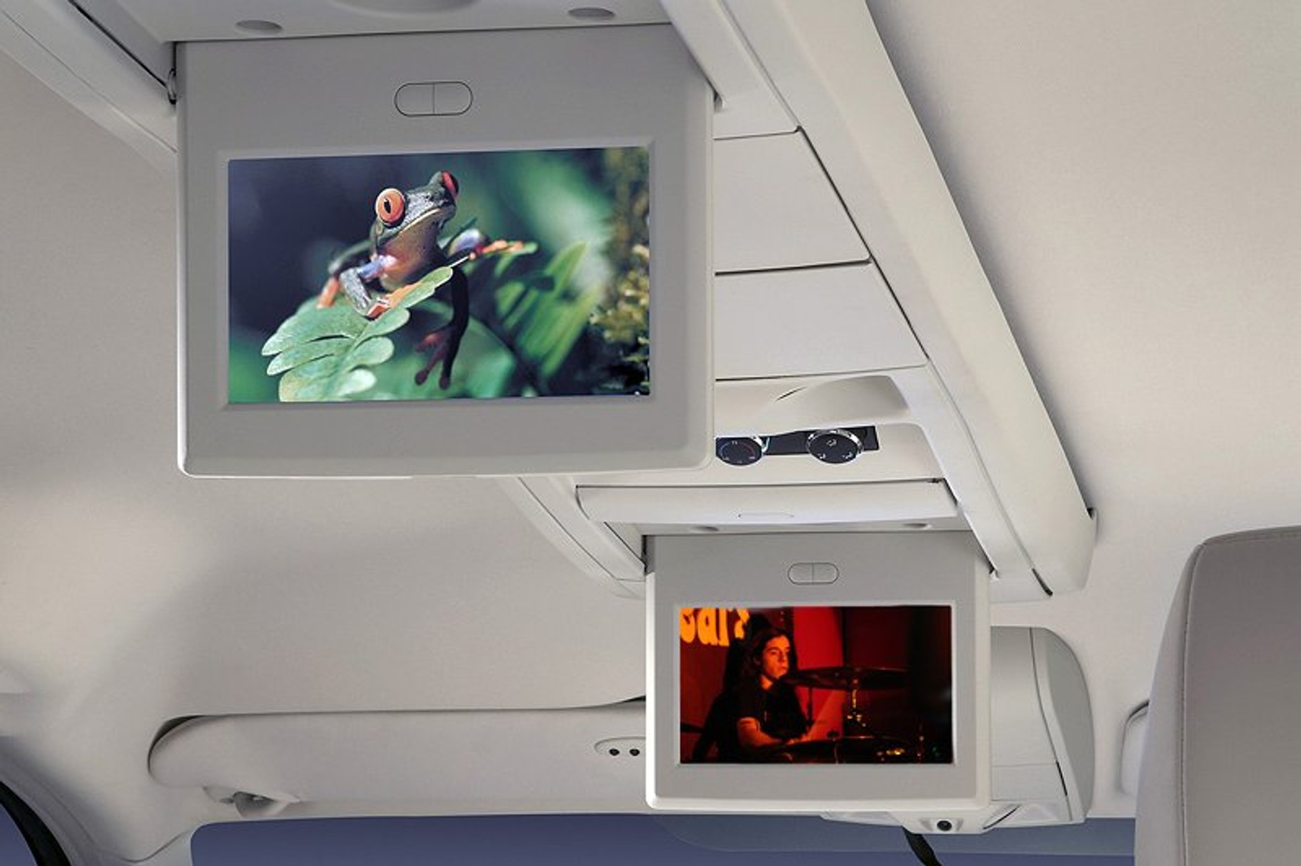 Chrysler Voyager: pierwsze zdjęcia nowej wersji