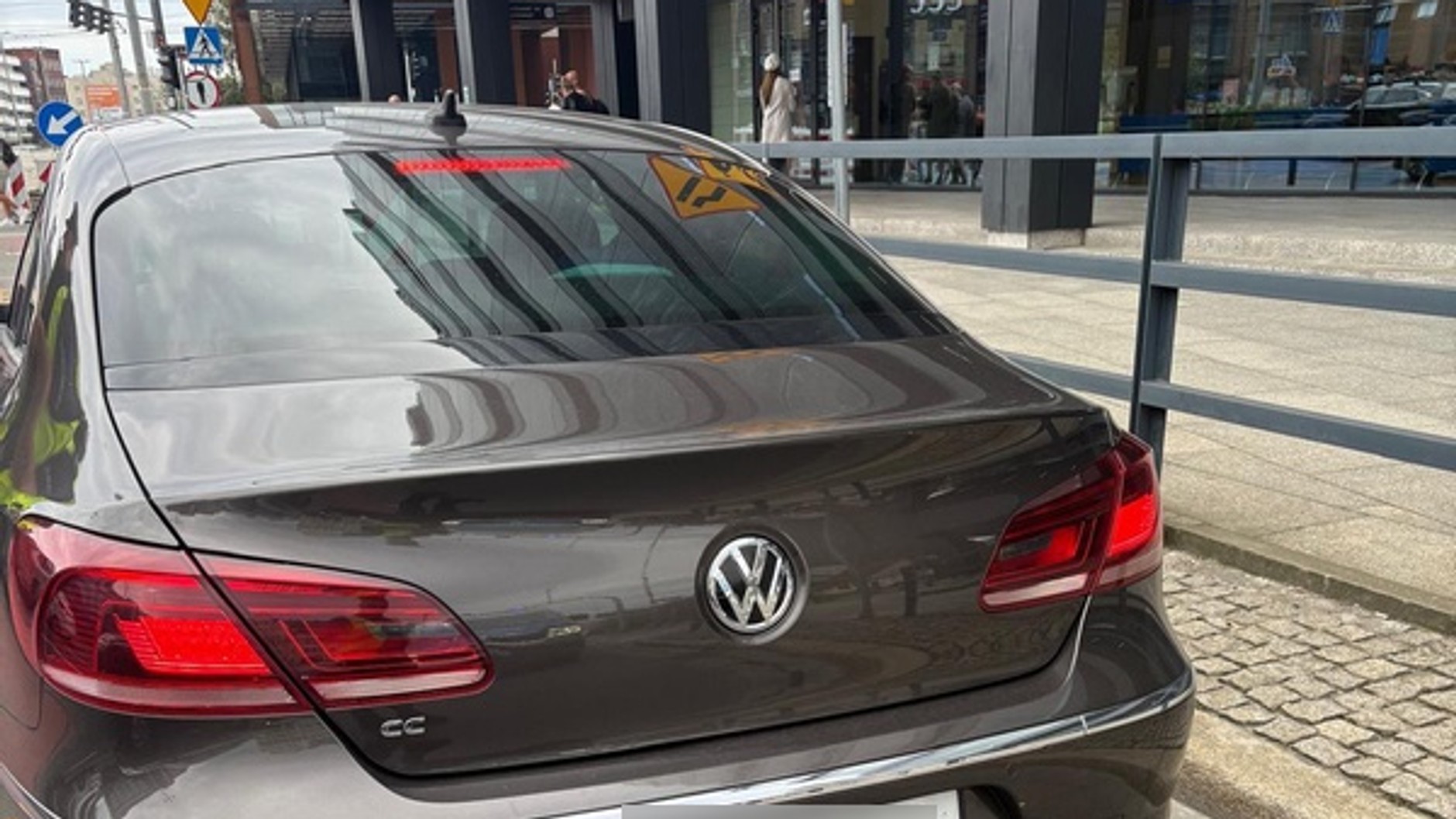 Wrocławska drogówka sprawdzała wydechy w samochodach