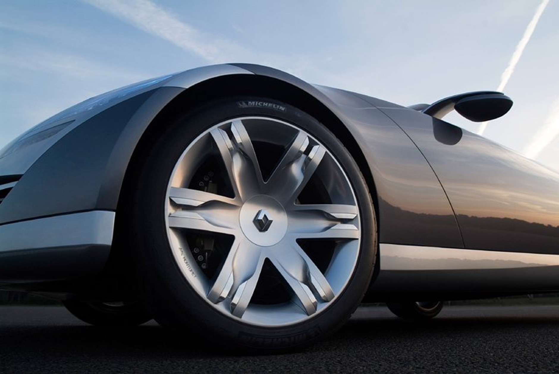 Renault Nepta: pięciometrowy kabriolet dla czterech osób