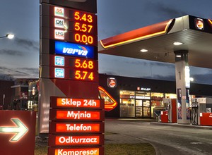 Na stacjach znikną ceny paliw za litr? Nie dajcie się nabrać!