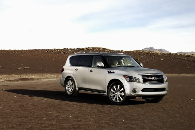 Infiniti QX56 – ośmioosobowa limuzyna terenowa