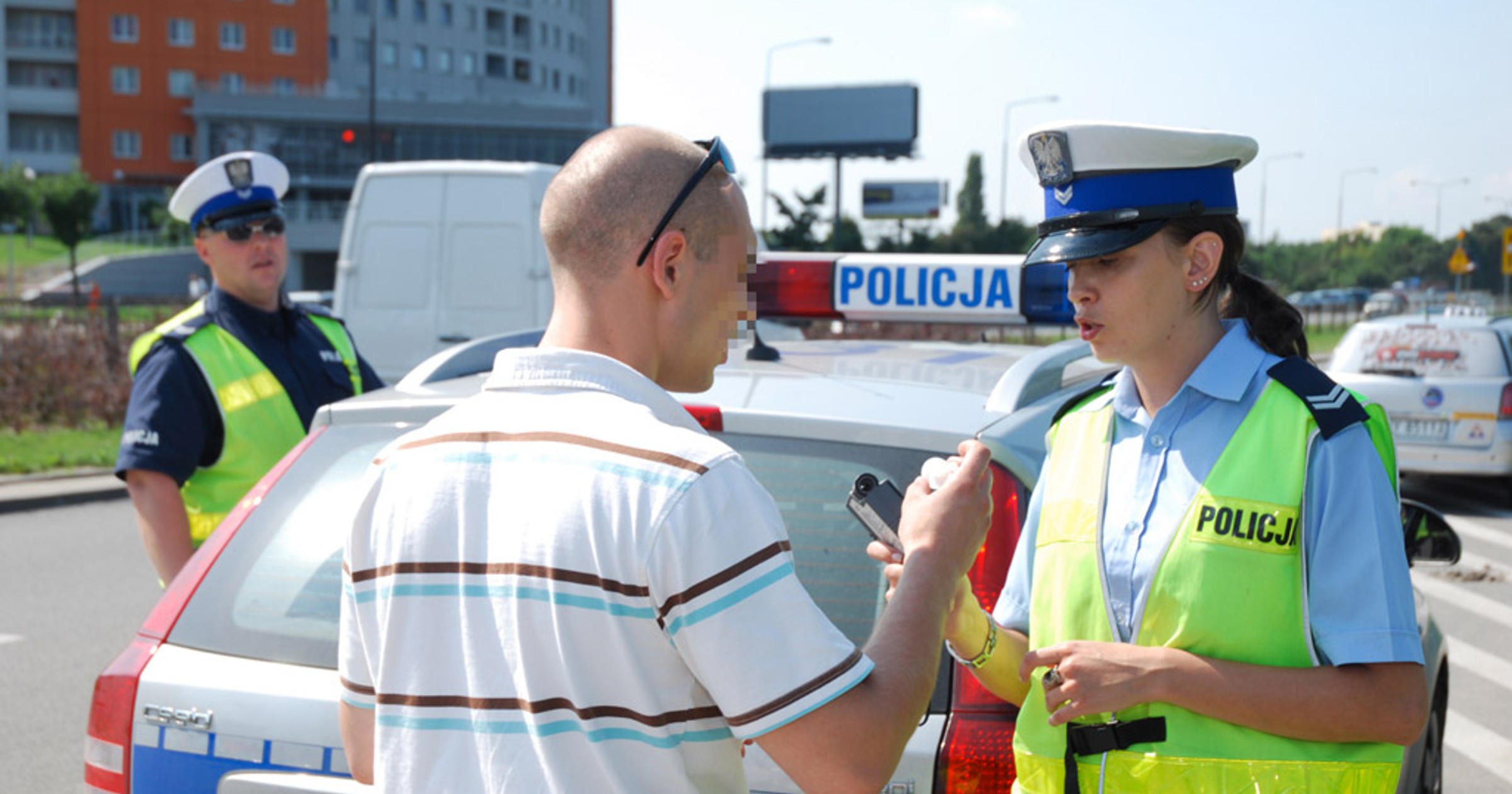 Czy tylko alkohol działa na alkomat? Czyli, pijani, choć nic nie wypili