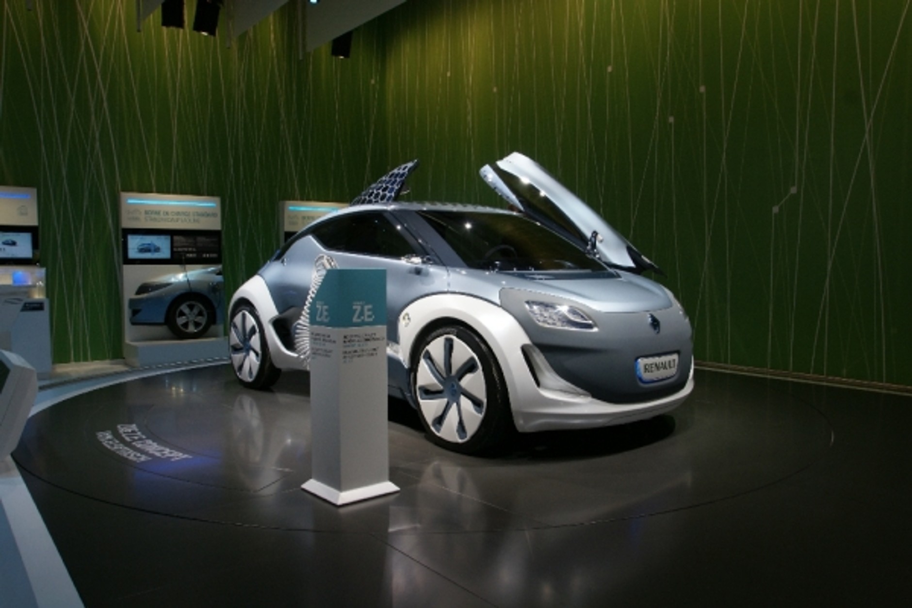 Genewa 2010: 128 premier światowych i 32 europejskie (Galeria)