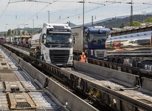 Przewozili pociągami ciężarówki przez Alpy. Zapowiedzieli koniec działalności