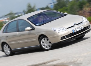 Używane auto rodzinne za dychę – pięć ciekawych propozycji