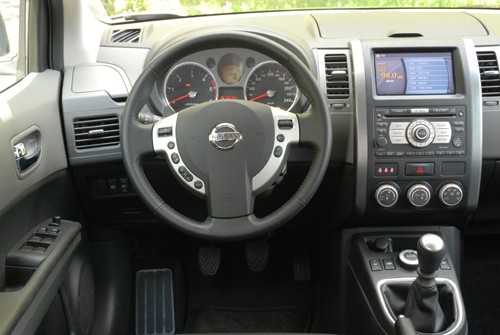 Nissan X-TRAIL 2.2 dCi - W błoto czy na miejskie zakupy?