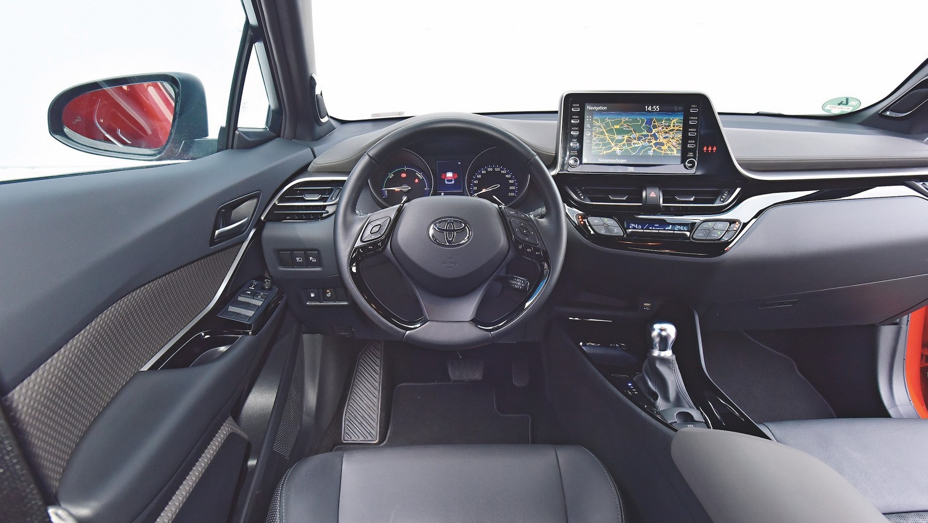 Toyota C-HR – kokpit