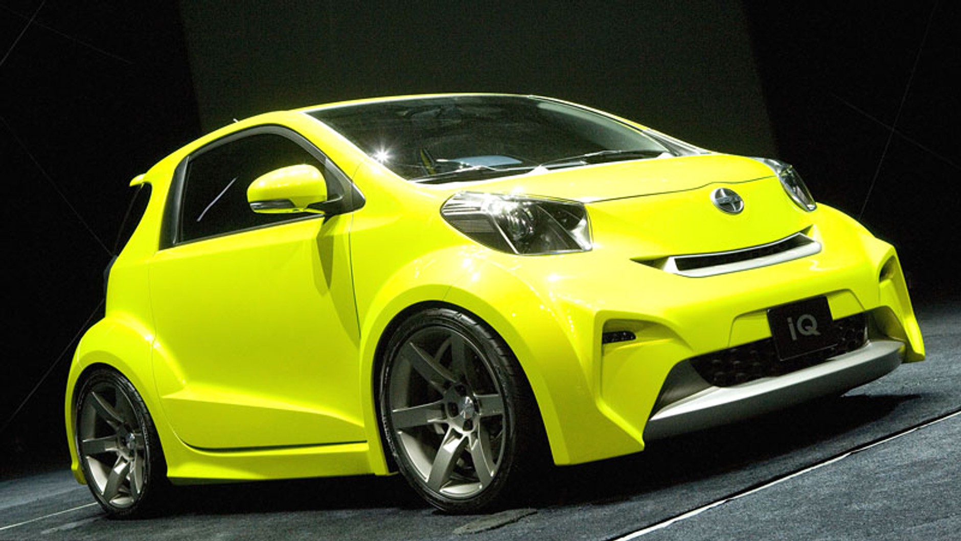 Scion iQ Concept: najmniejsza Toyota zmierza za ocean