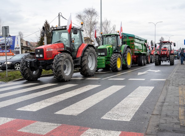 Rolnicy znowu blokują drogi. Gdzie występują utrudnienia?