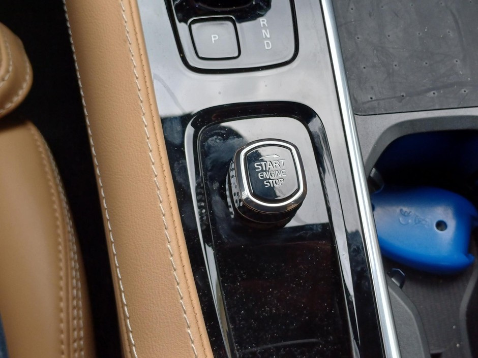 Volvo XC90 B5