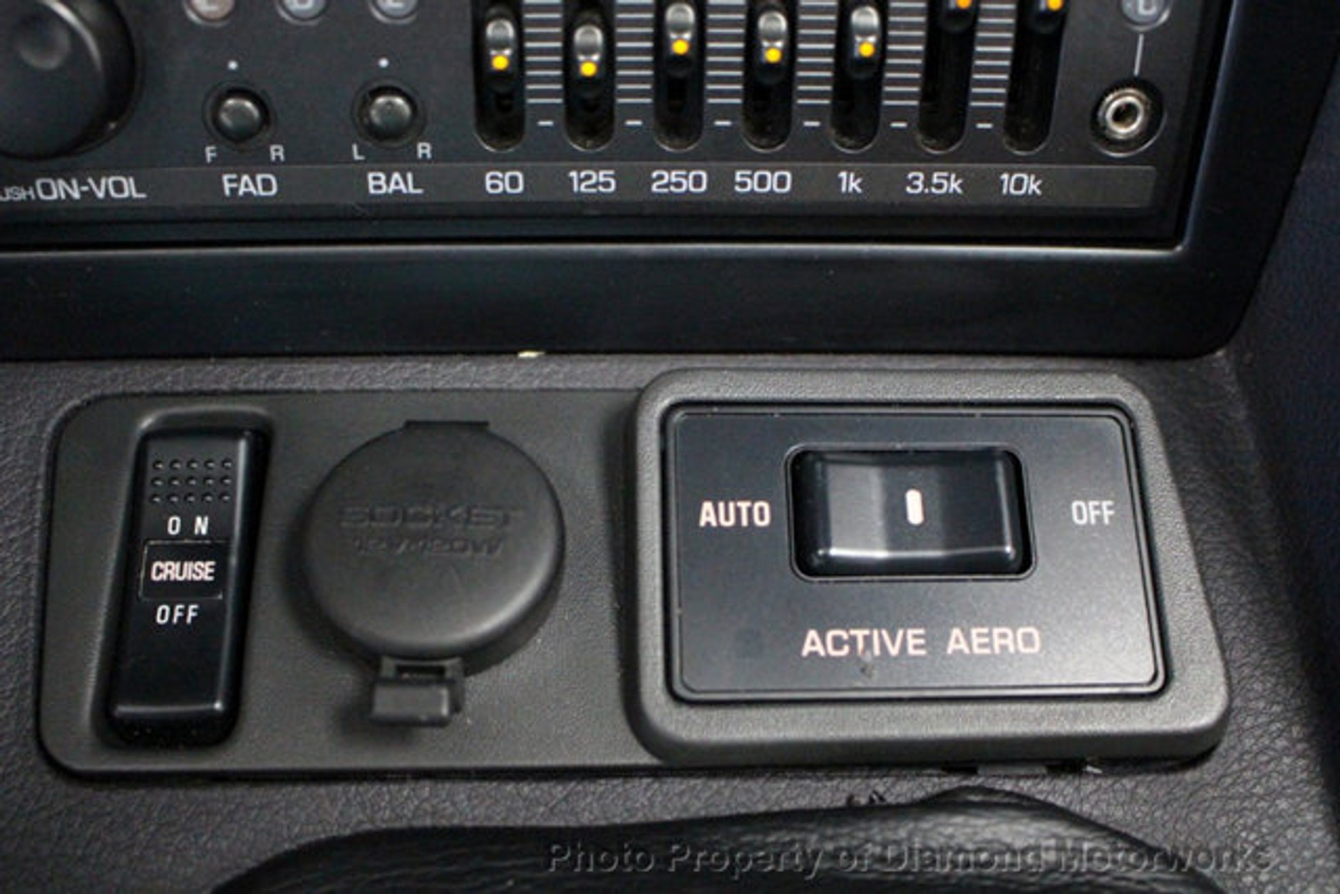 Ciekawostka z ogłoszenia: Mitsubishi 3000GT VR4