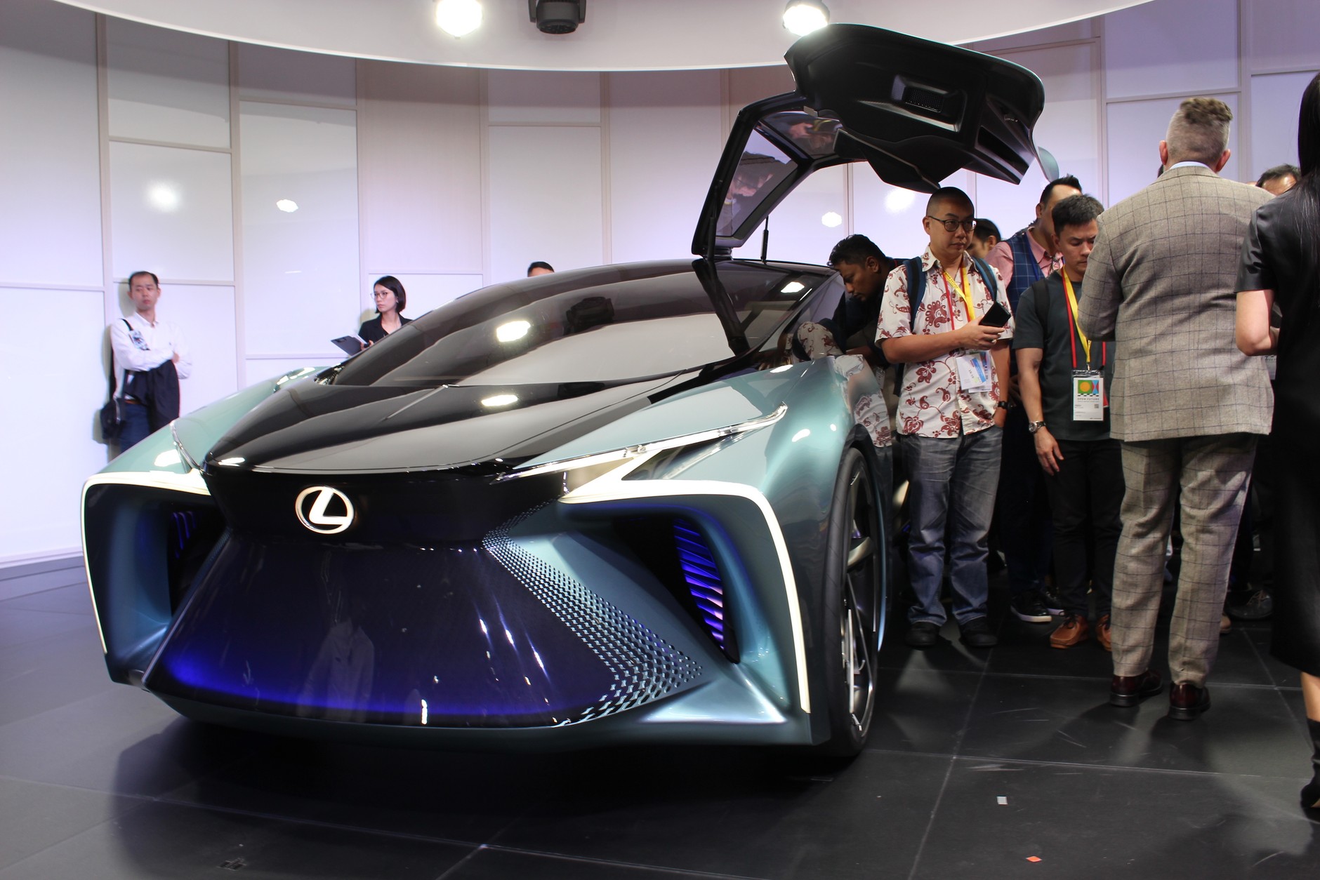 Lexus LF-30