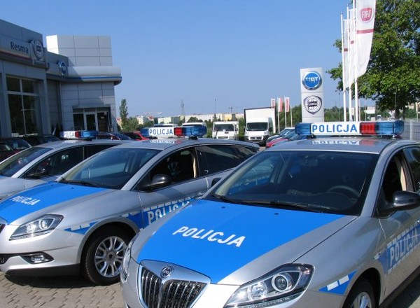 Uwaga na policyjne Lancie!