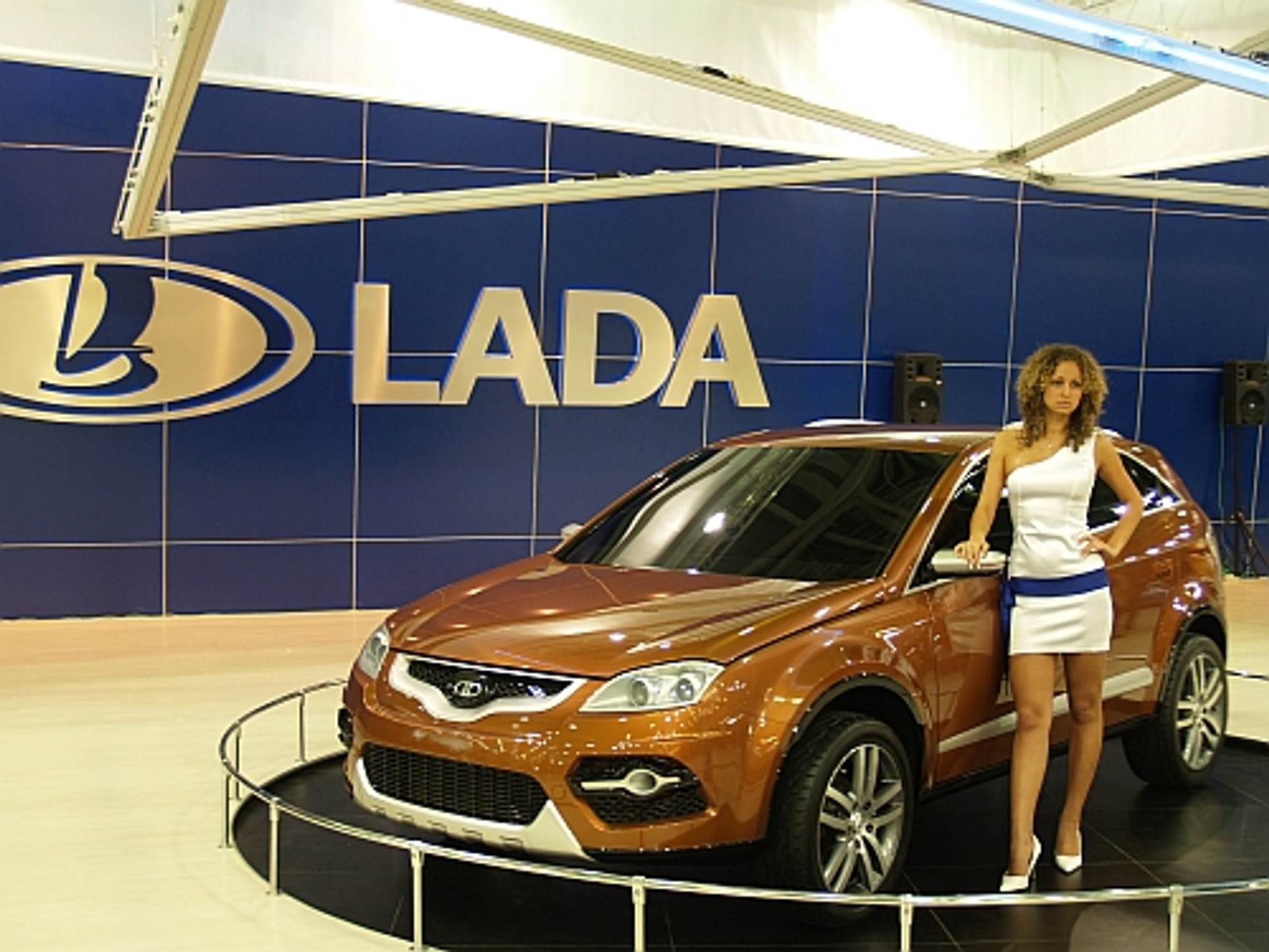 Światowe premiery prosto z Moskwy. Moscow Motor Show 2008