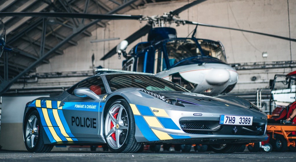 Ferrari 458 Italia czeskiej policji