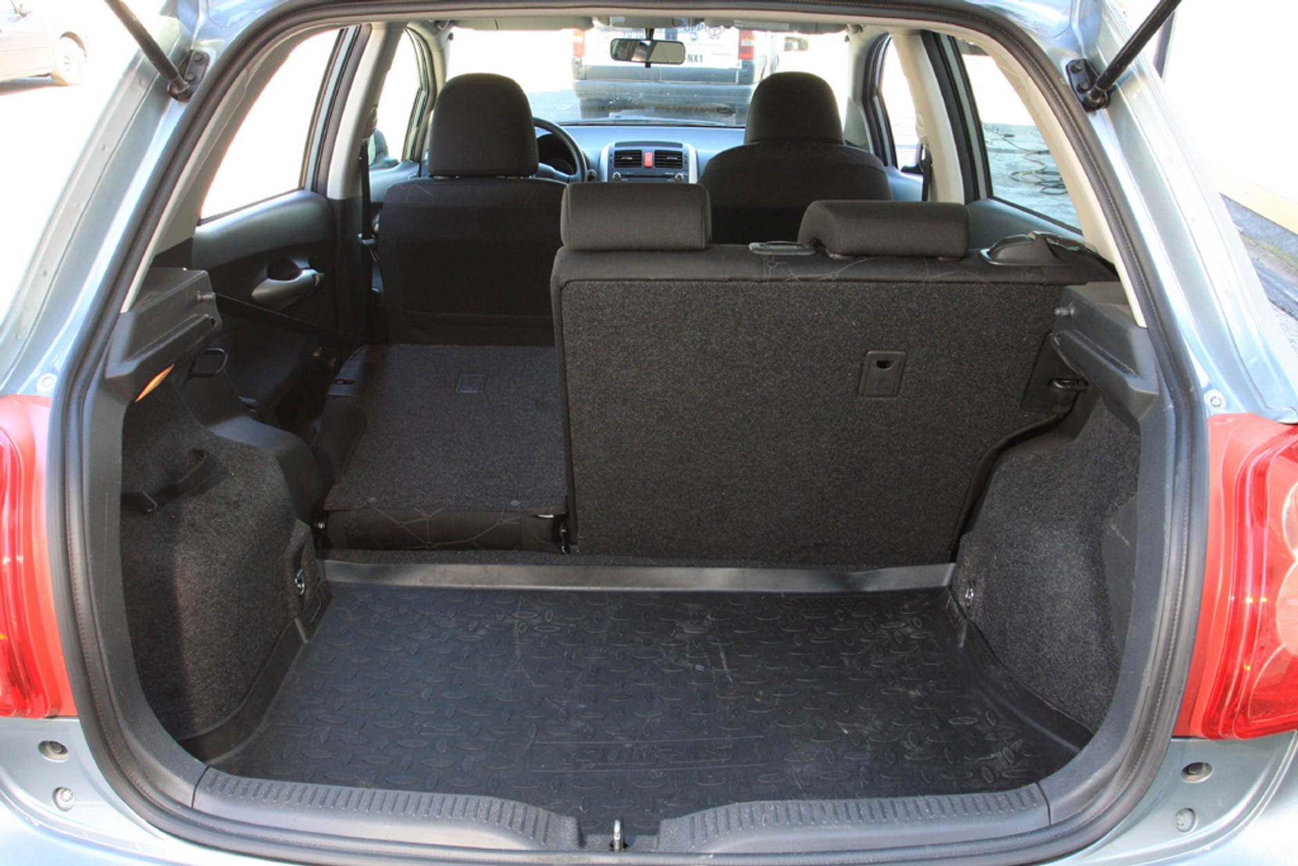 Toyota Auris 1.33 - Ukłon w stronę ekologii