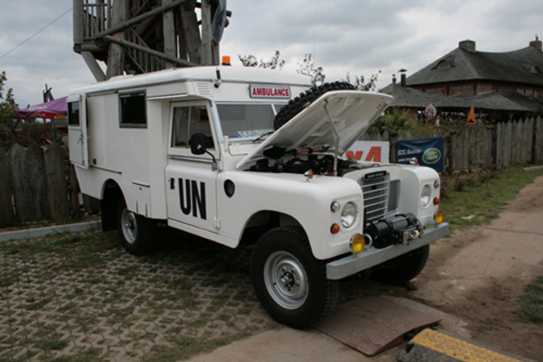 Lan Rovert ma 60 lat - relacja z oficjalnego zlotu Land Roverów
