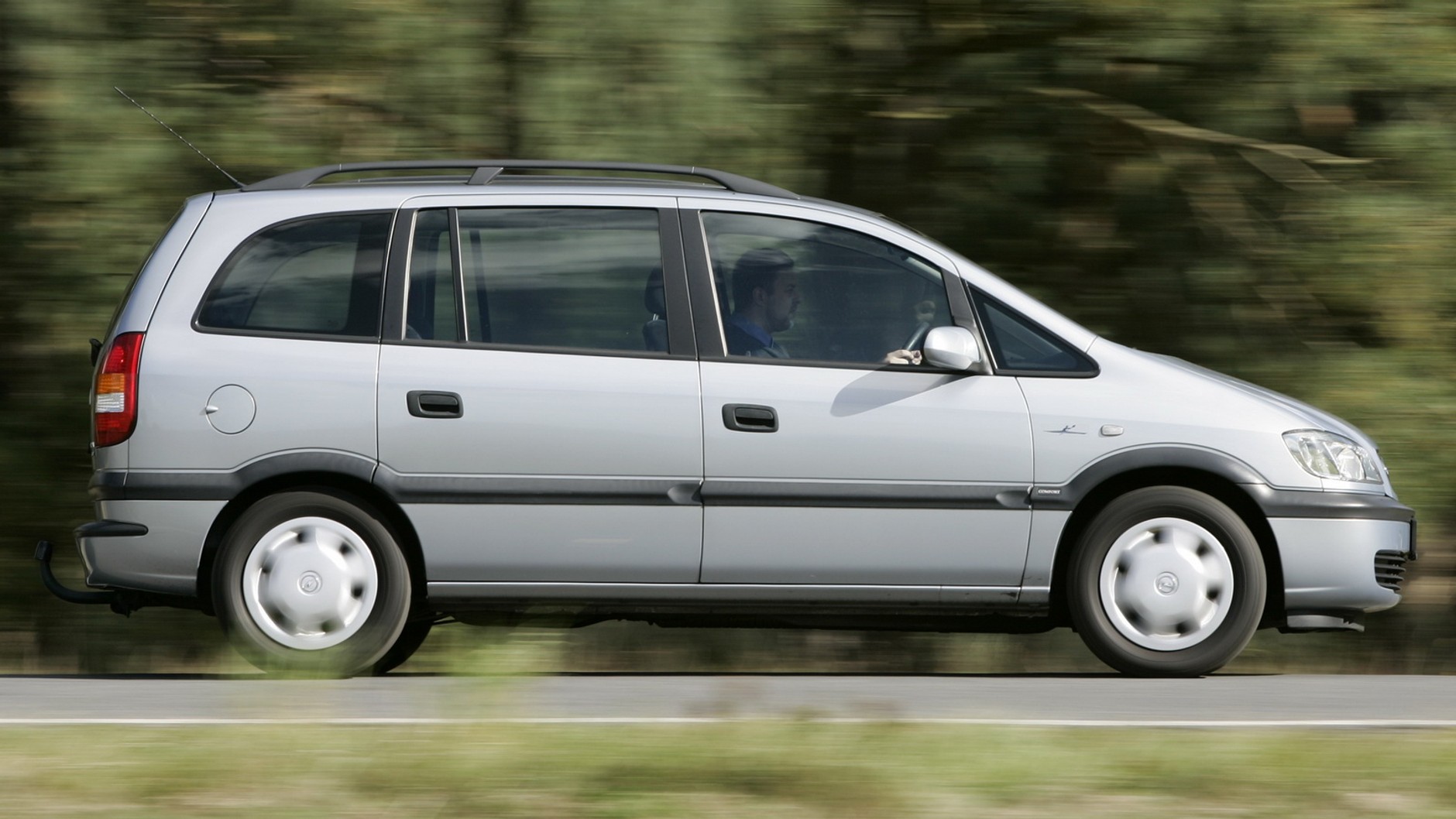 1. Opel Zafira I (1999-2005), cena: od 5000 zł. Polecamy: 1.8/125 KM