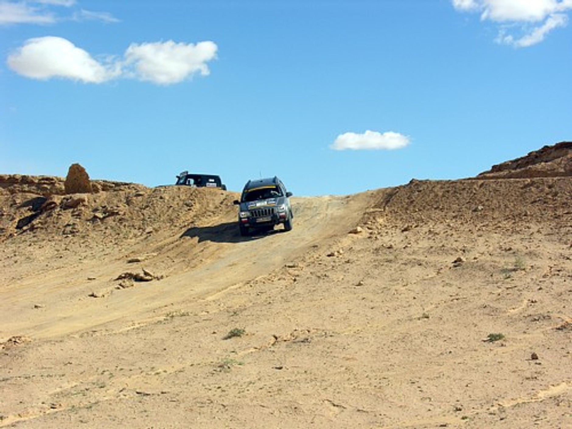 Mistrz 4x4 na piaskach Sahary