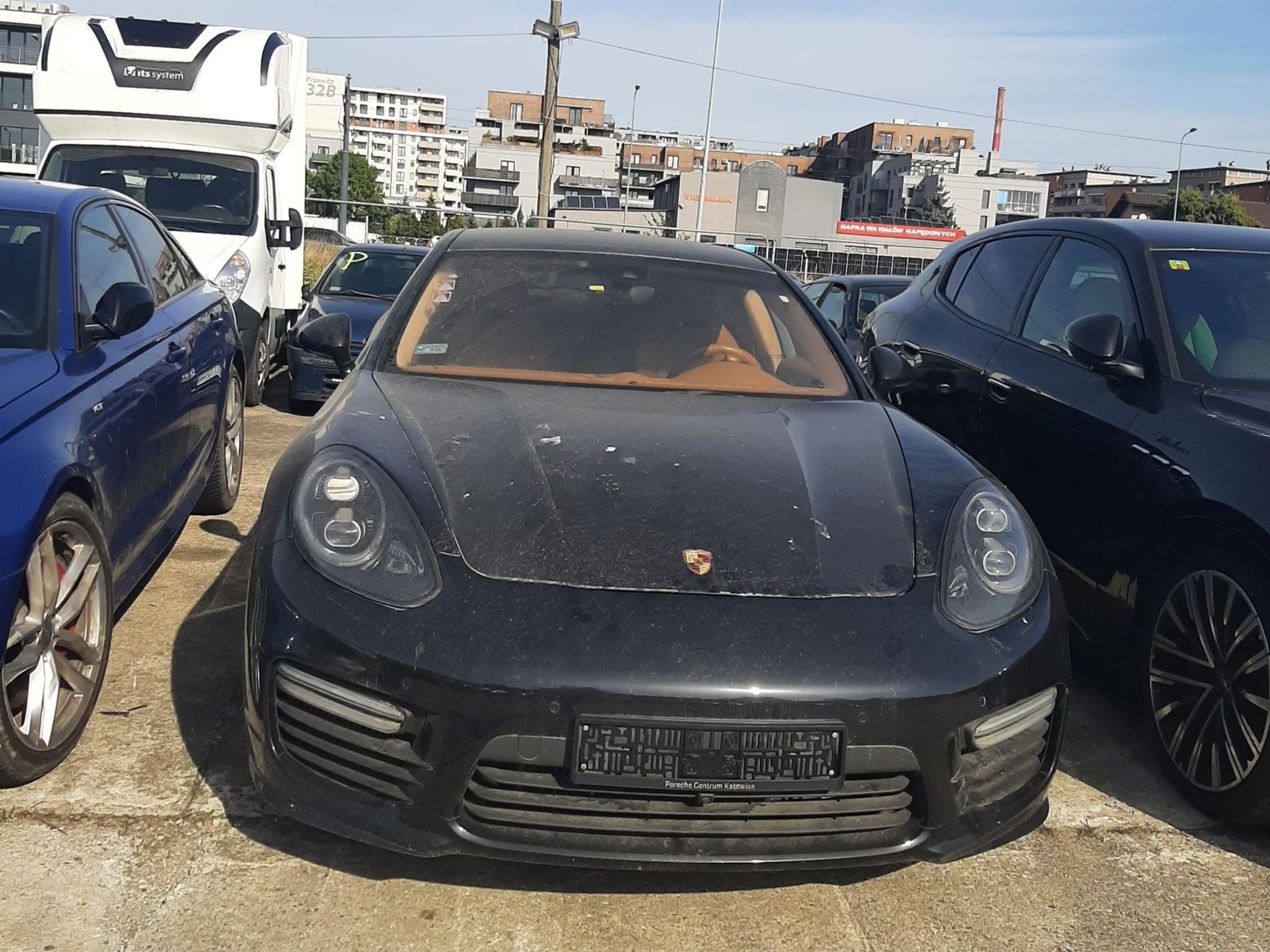 Porsche wystawione na licytację przez małopolską skarbówkę