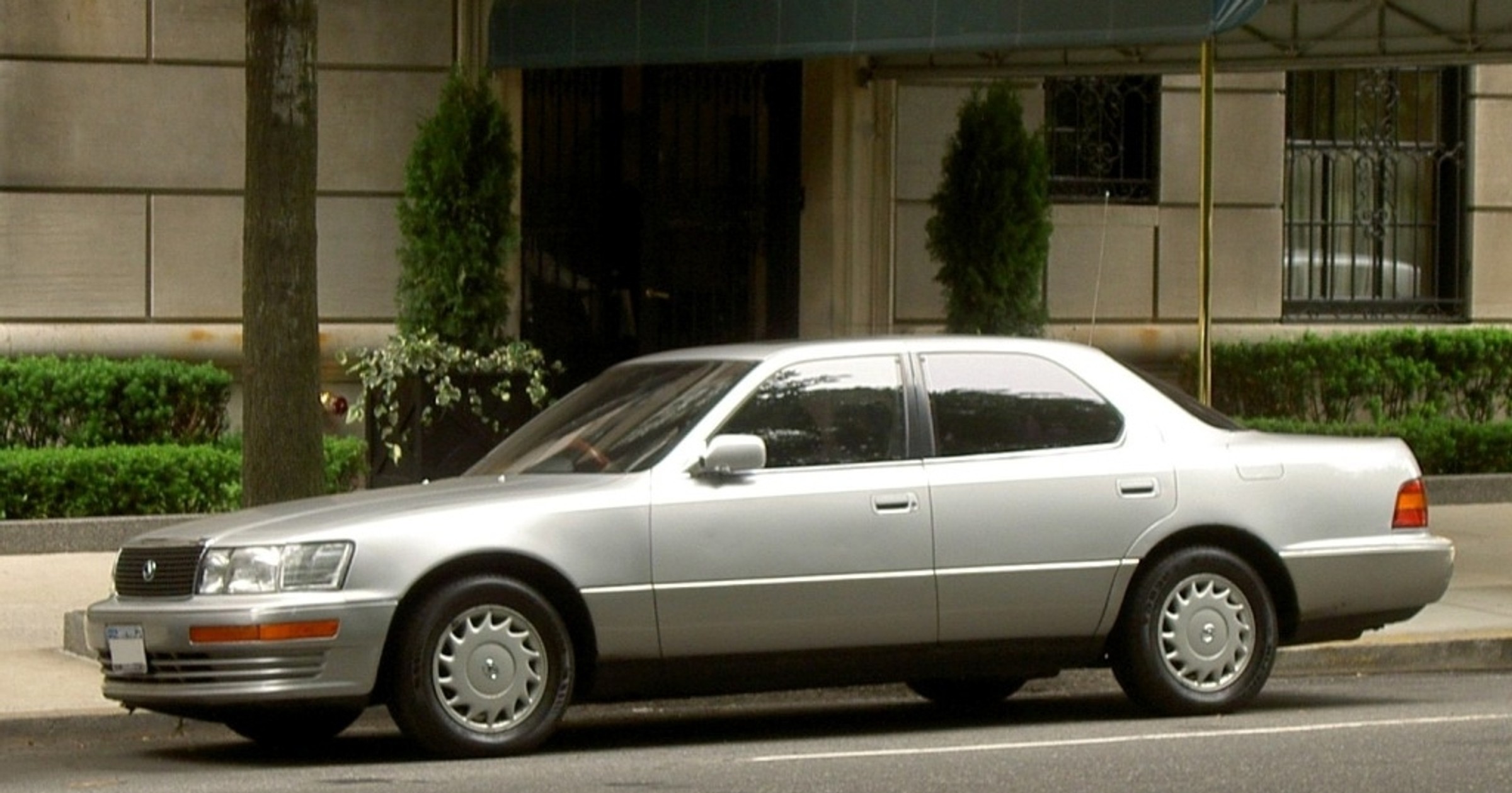 Lexus LS 400 XF20