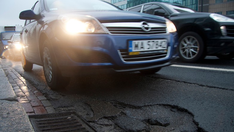 Nowość w ubezpieczeniach: assistance na opony