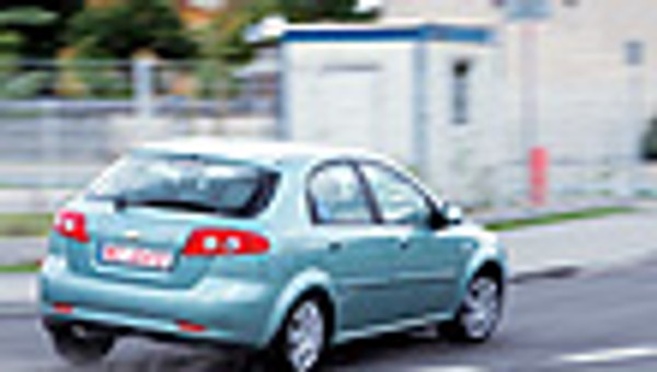 Chevrolet Lacetti 1.6 16V SX - Kompakt dla oszczędnych?