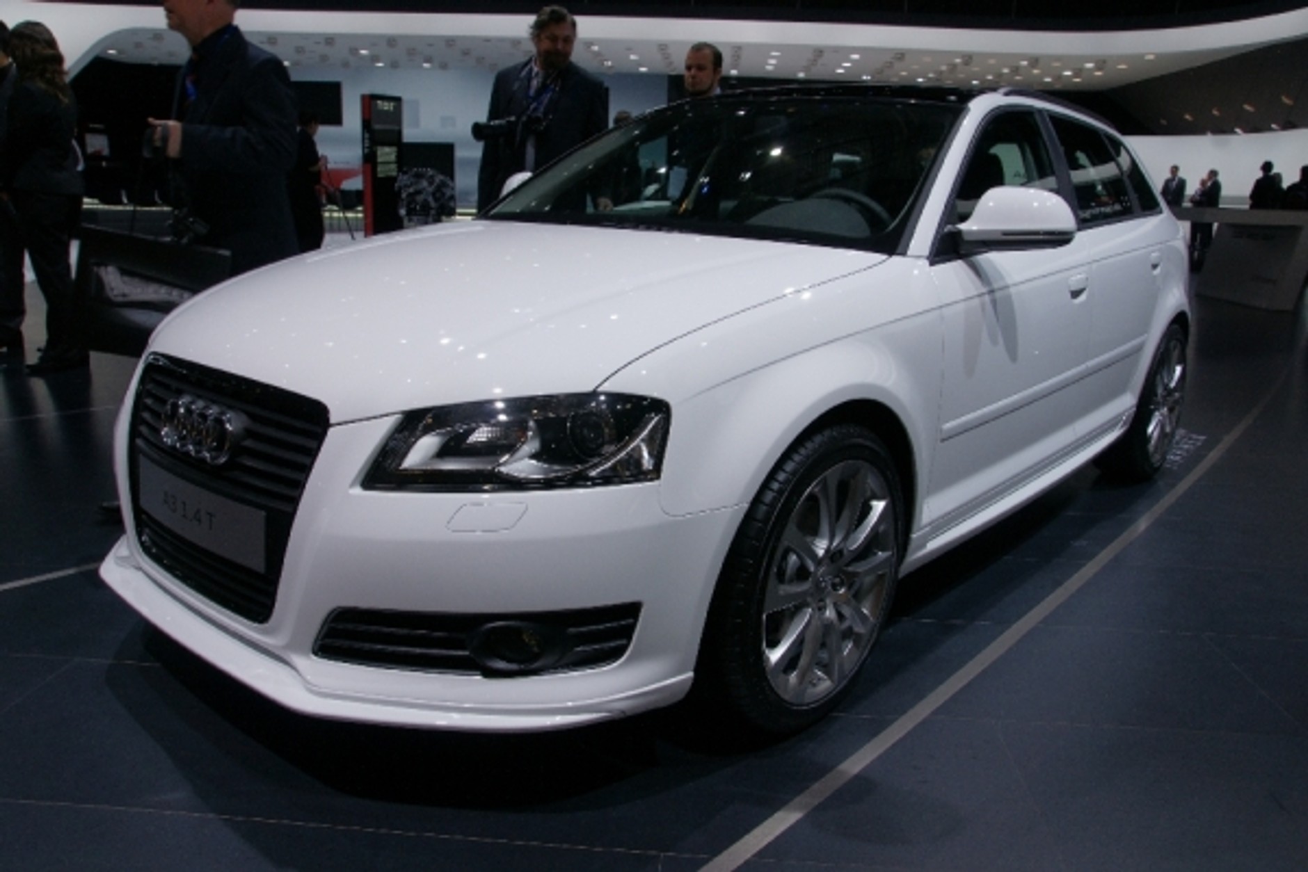 Genewa 2010: pierwszy dzień prasowy (galeria 2.)