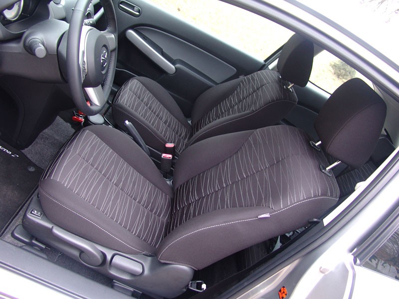 Mazda2