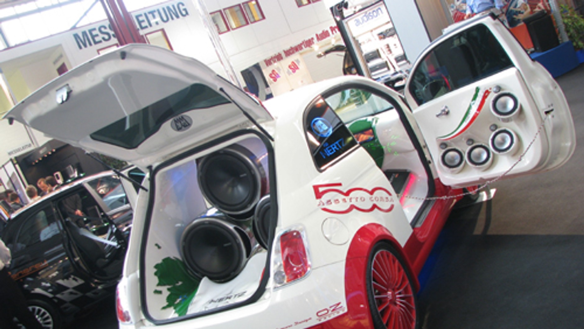 Targi Car Audio w Sinsheim - Parada nowości