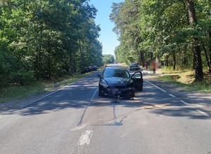 Policjanci pracowali przy dwóch wypadkach. Powód był taki sam