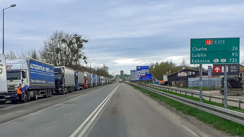 DK12 w Dorohusku, dojazd do przejścia granicznego