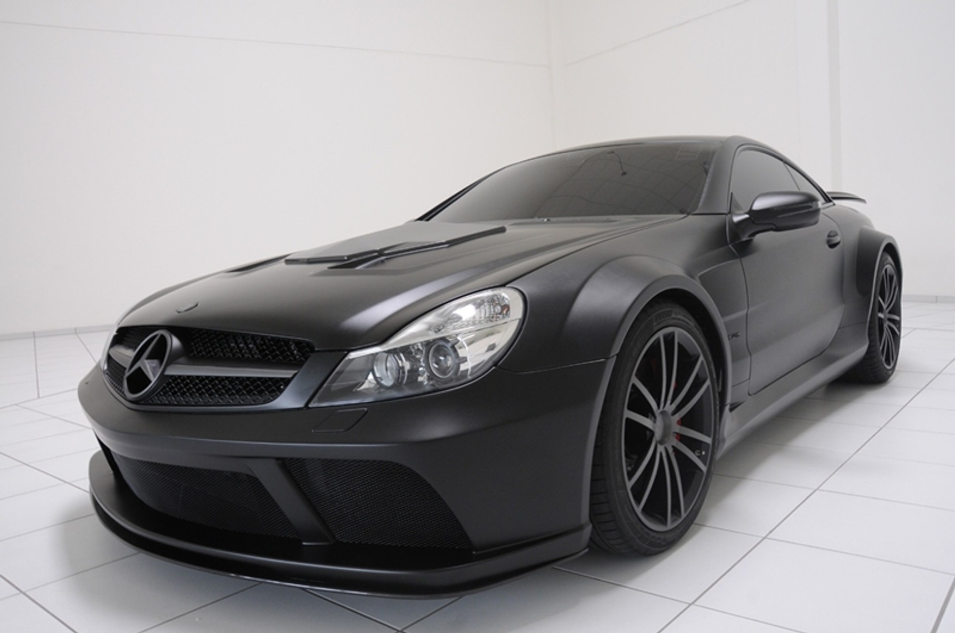 Mercedes Brabus SL65 AMG Black Series – V12, 800 KM, 330 km/h