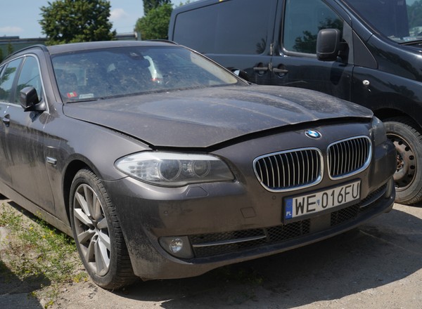 Sprzedali odholowane pojazdy. Na pewne auto było aż stu chętnych