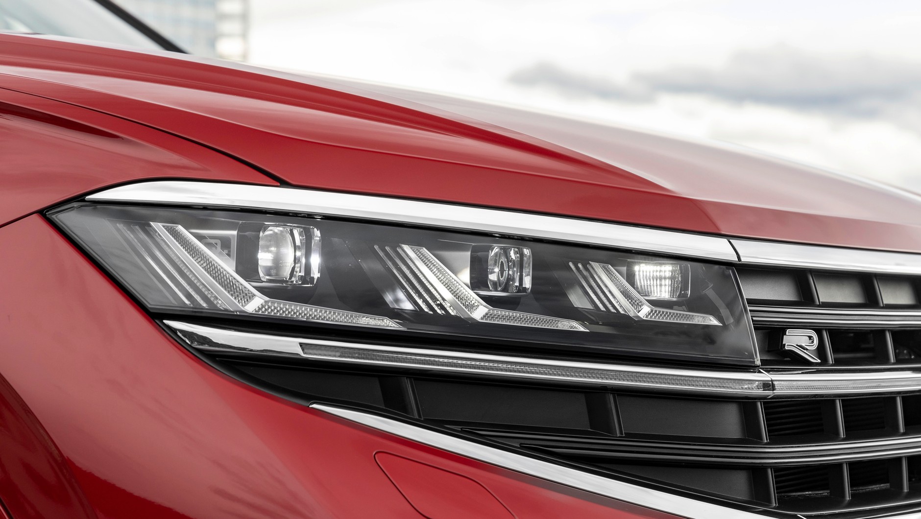 Nowy Touareg ma lampy HD LED Matrix