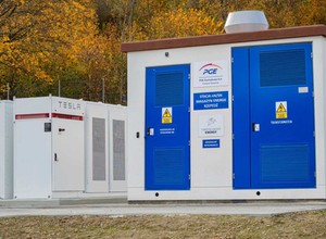 Pierwszy w Polsce magazyn energii z modułami Tesli
