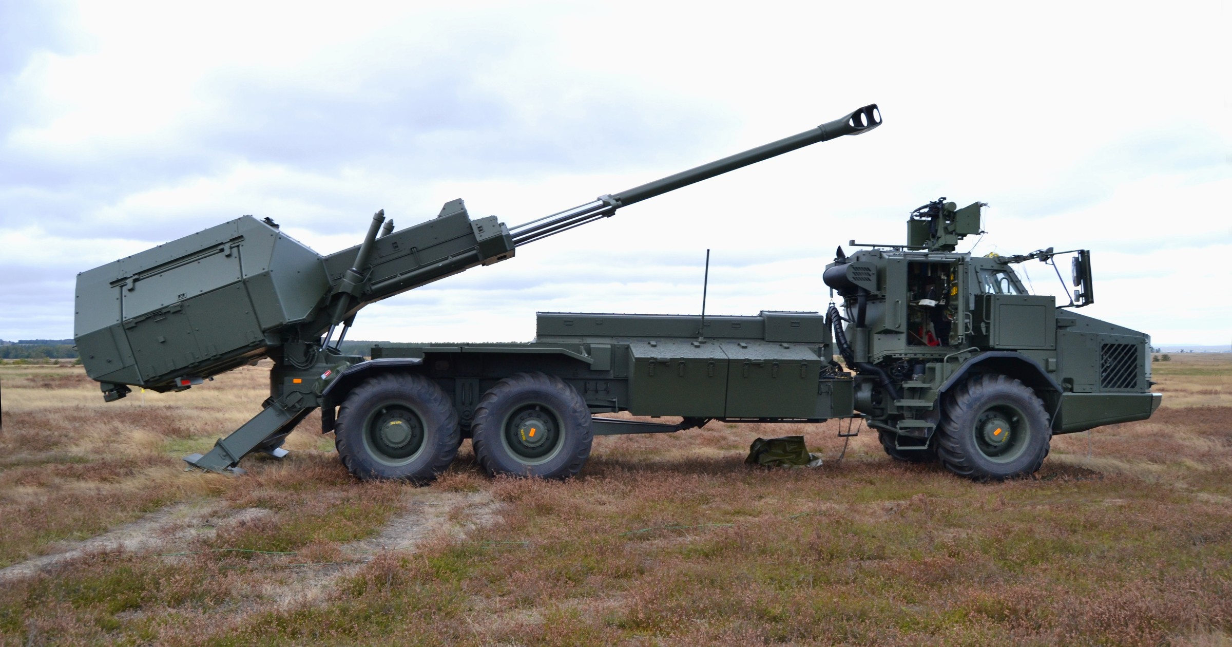 Armatohaubica FH77BW L52 Archer