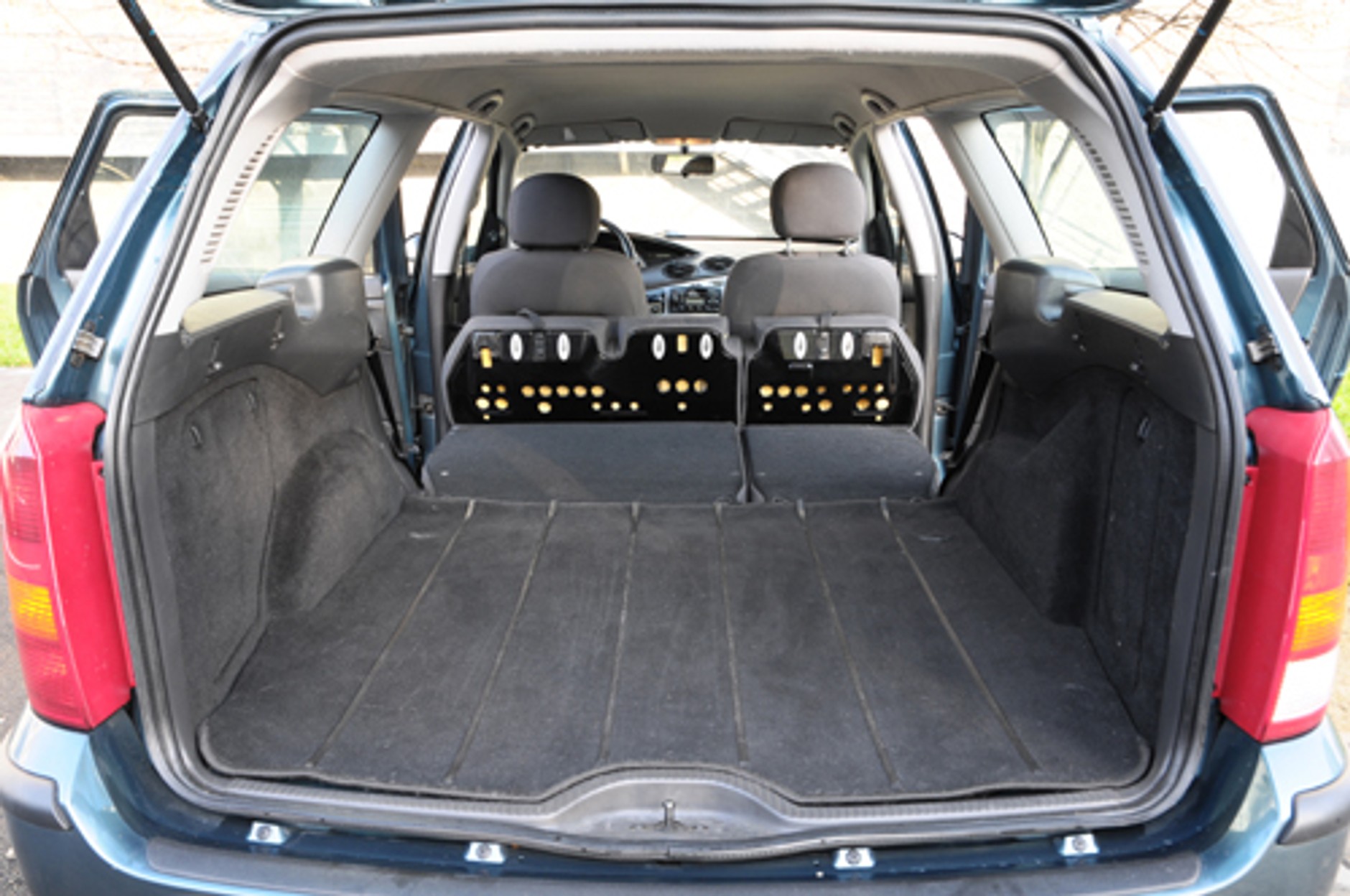 Używany Ford Focus kontra VW Golf - Rynkowe hity oszczędne i pakowne