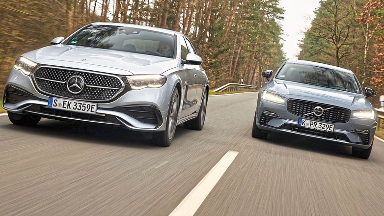 Mercedes E 400 e kontra Volvo S90 T8
