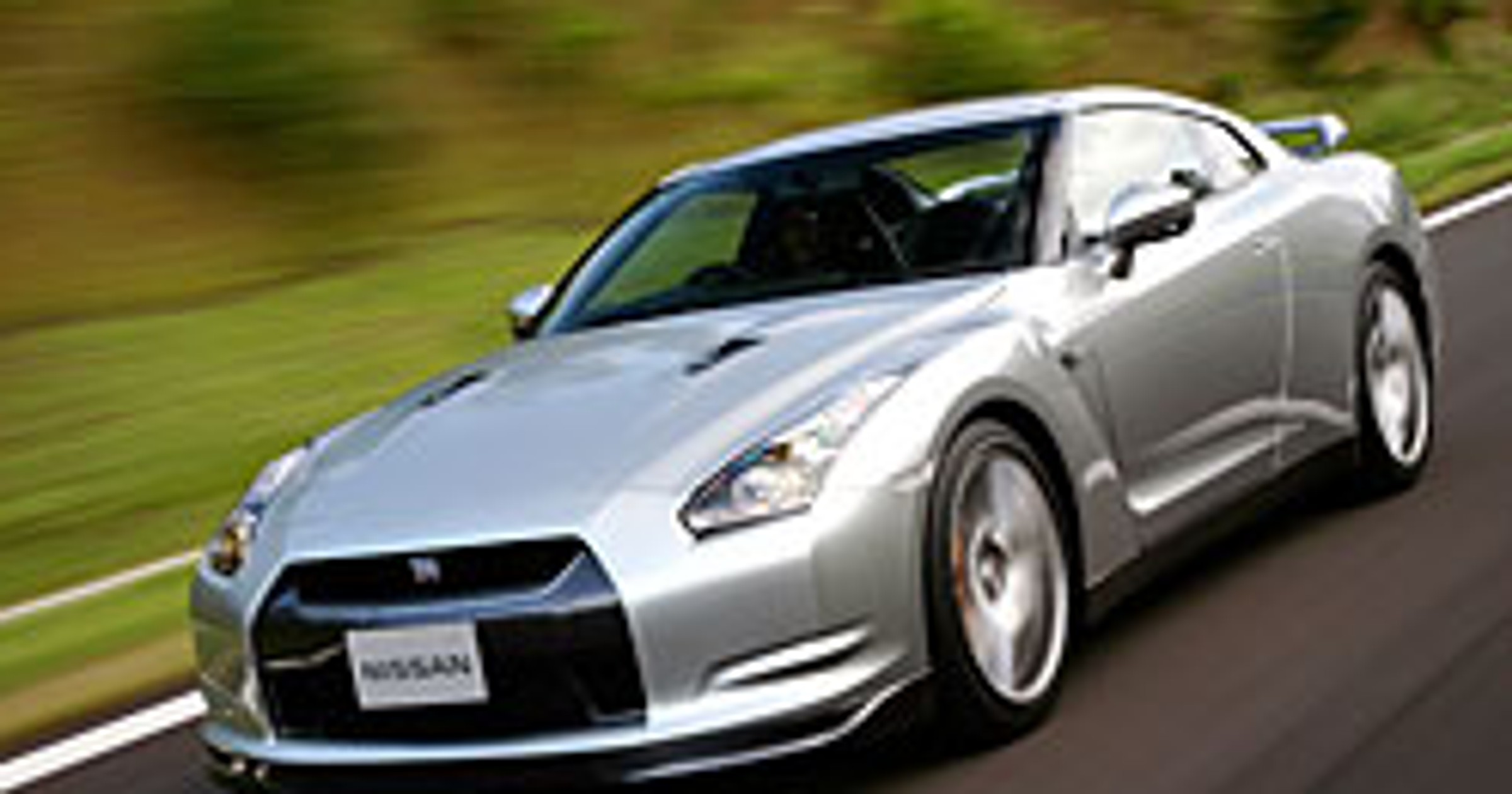 Nissan GT-R: ogranicznik prędkości automatycznie wyłącza się na torze