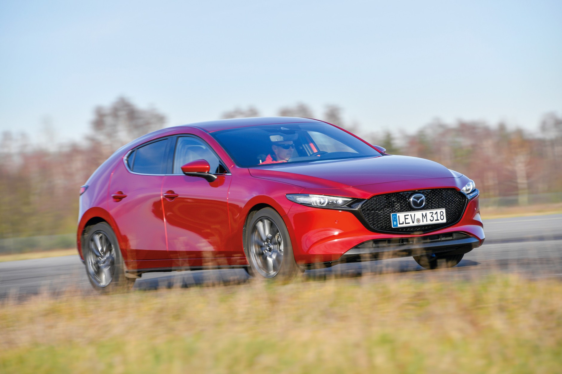 Porównanie: Mazda 3 kontra Opel Astra