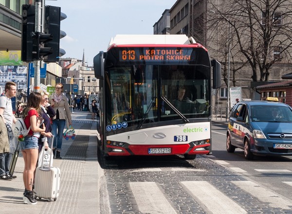 Afera autobusowa na Śląsku. UOKiK wszczął śledztwo i przeprowadził przeszukania