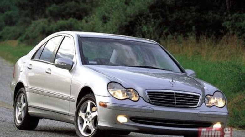 Alfa Romeo 156, BMW 3, Lexus IS 200, Mercedes C 200, Saab 9-3 - Długodystansowcy cz.1