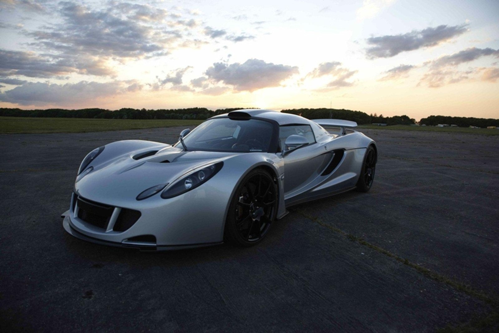 Hennessey Venom GT ma 1200 KM