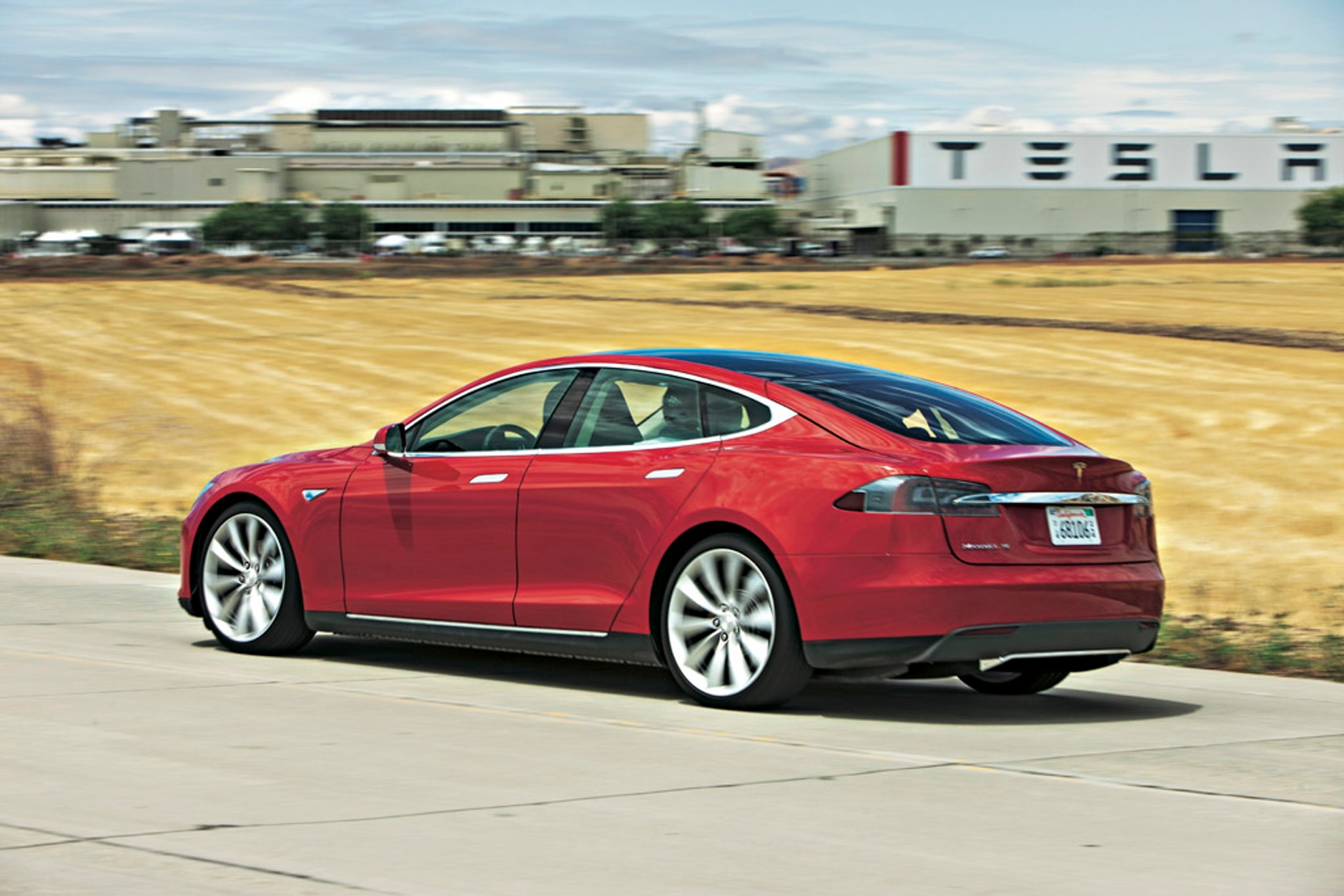 Tesla S: elektryczne auto dla całej rodziny