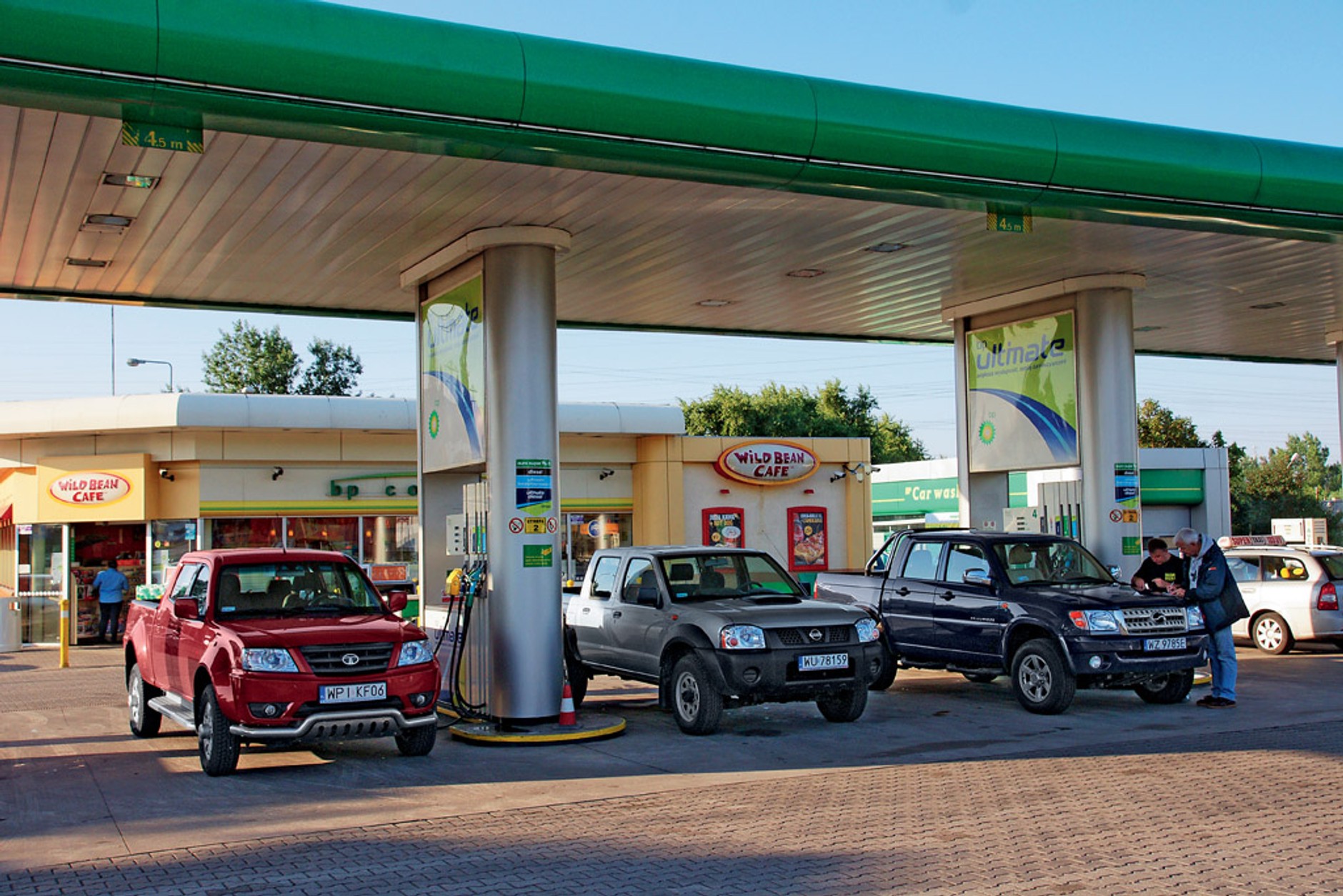 Chętni do ciężkiej pracy? Porównujemy najtańsze pikapy na naszym rynku