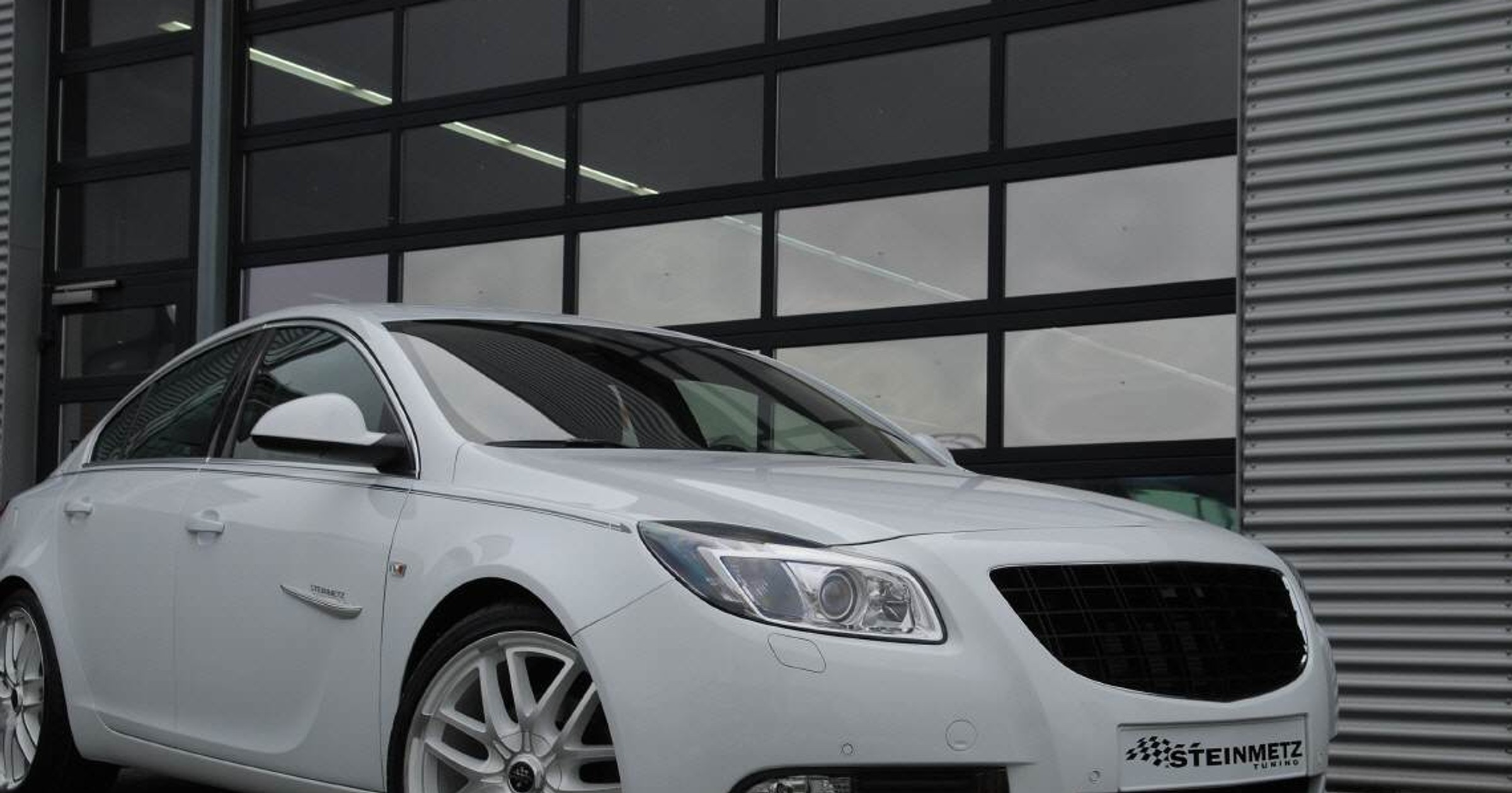 Opel Insignia Steinmetz - Sposób na wyróżnienie się z tłumu